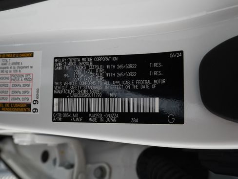 Used 2024 Lexus GX 550 w/ Accessory Package (2T) image 39