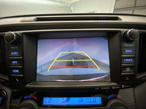 Used 2018 Toyota RAV4 Adventure AWD/4WD image 17