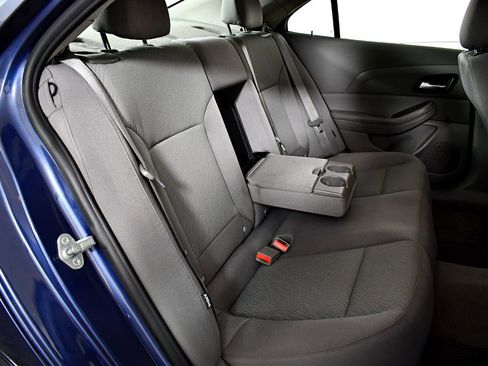 Used 2013 Chevrolet Malibu LS image 32