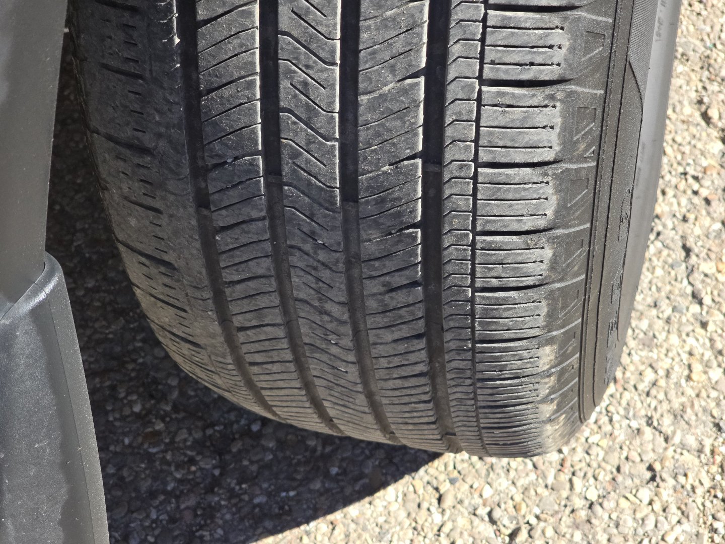 Used 2025 Honda Pilot EX-L image 10
