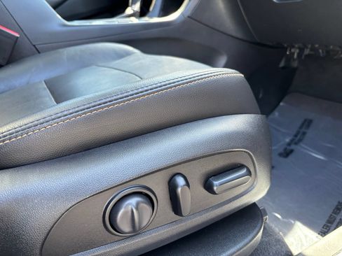 Used 2020 Chevrolet Equinox Premier AWD/4WD image 27