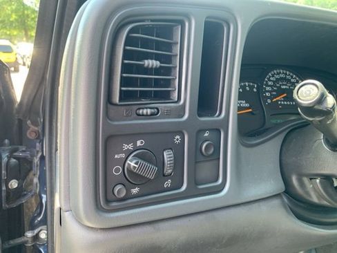 Used 2006 Chevrolet Silverado 1500 LS w/ Chrome Exterior Package image 24