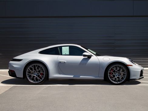 Certified 2026 Porsche 911 Carrera 4S AWD/4WD image 8