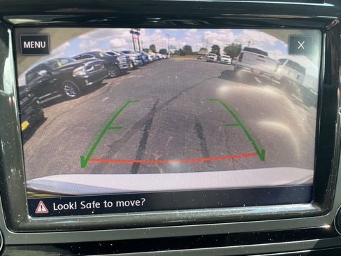 Used 2018 Volkswagen Passat 2.0T SE FWD image 21
