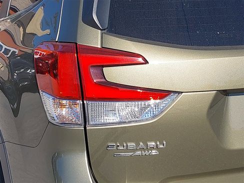 Certified 2023 Subaru Forester Limited image 11