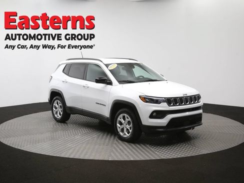 Used 2024 Jeep Compass Latitude AWD/4WD image 44