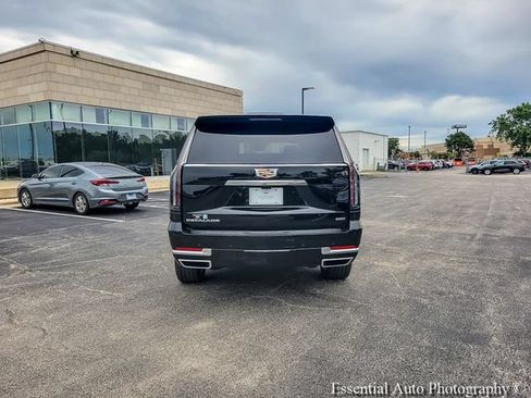New 2026 Cadillac Escalade Luxury AWD/4WD image 10