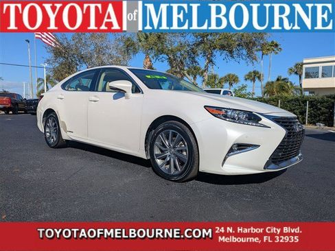 Used 2016 Lexus ES 300h image 1