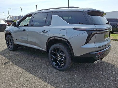 New 2026 Chevrolet Traverse RS w/ LPO, Floor Liner Package image 3