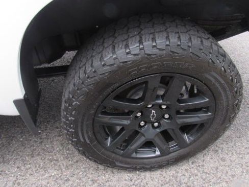 Certified 2025 Chevrolet Silverado 1500 LT Trail Boss w/ Protection Package AWD/4WD image 4