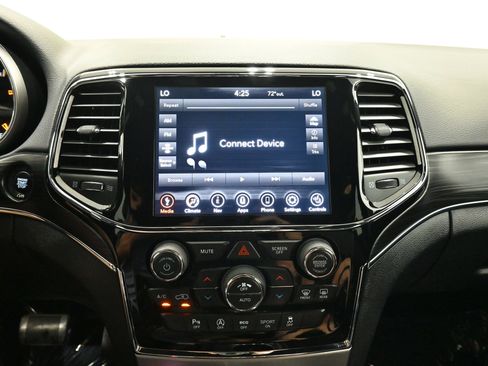 Used 2019 Jeep Grand Cherokee Limited AWD/4WD image 11