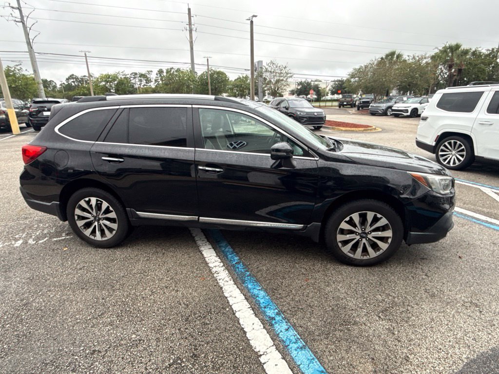 Used 2019 Subaru Outback 3.6R Touring AWD/4WD image 7