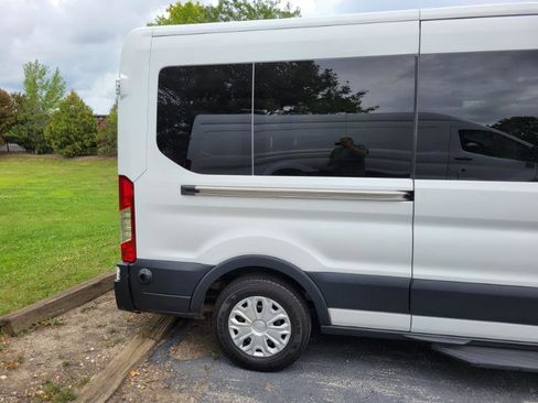 Used 2018 Ford Transit 350 XLT image 14