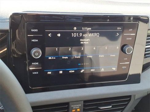 New 2025 Volkswagen Jetta SE image 12