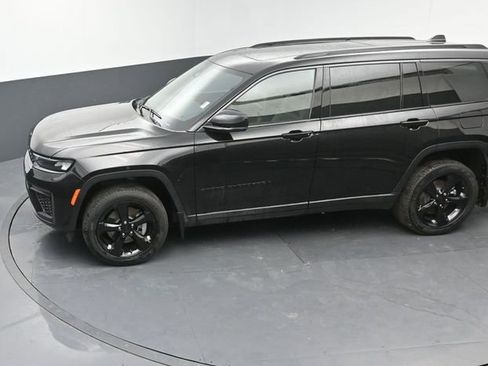 New 2026 Jeep Grand Cherokee L Limited w/ Limited Altitude Package image 30
