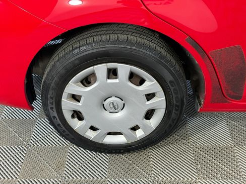 Used 2013 Scion xB Base image 10