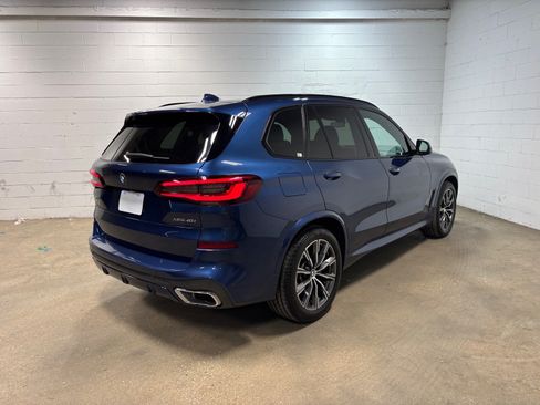 Used 2022 BMW X5 xDrive40i w/ M Sport Package AWD/4WD image 6