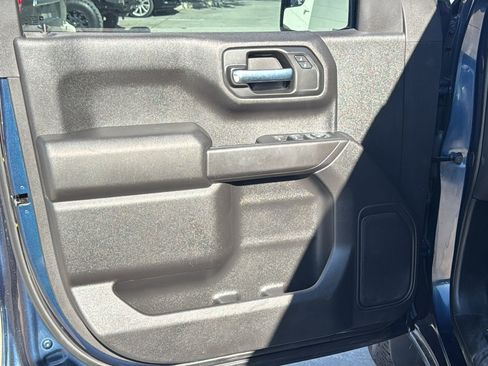 Used 2023 Chevrolet Silverado 1500 Custom Trail Boss image 11