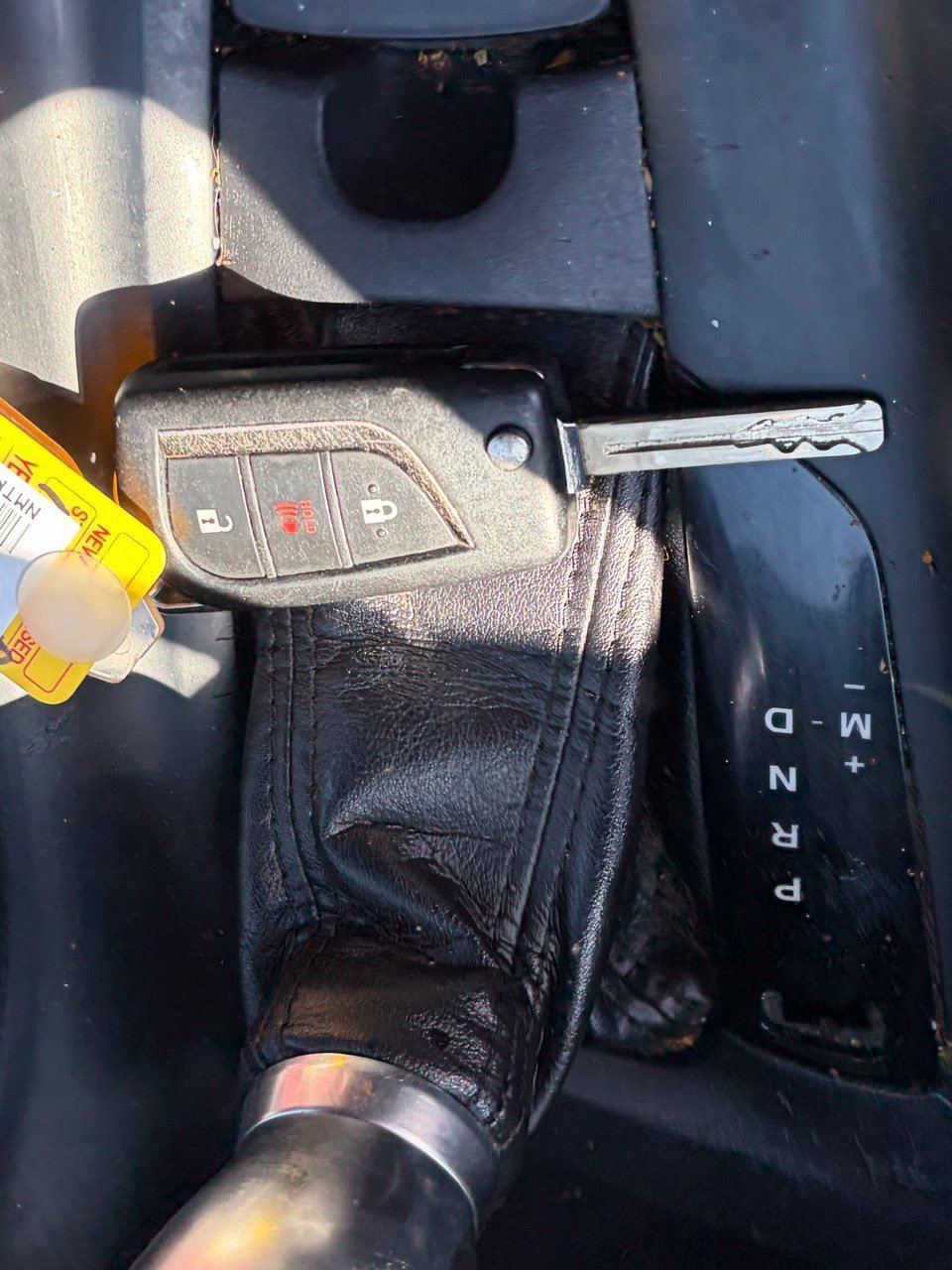 Used 2018 Toyota C-HR XLE FWD image 13