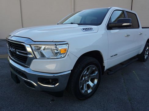 Used 2019 RAM 1500 Big Horn AWD/4WD image 4