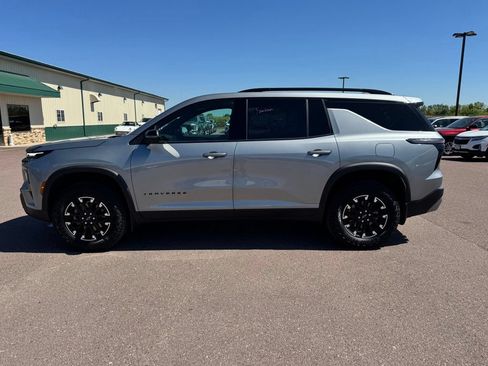 Used 2025 Chevrolet Traverse Z71 AWD/4WD image 18