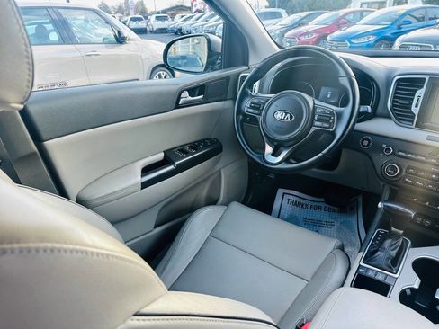 Used 2017 Kia Sportage EX w/ EX Premium Package image 14