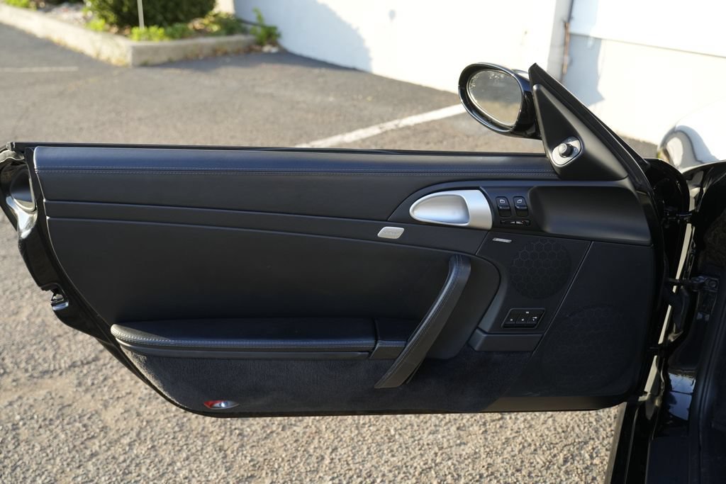 Used 2006 Porsche 911 Carrera S RWD image 26