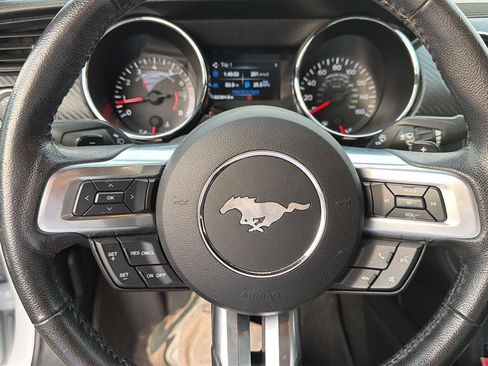 Used 2015 Ford Mustang Convertible w/ Equipment Group 051A image 7