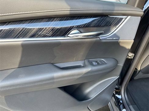 New 2025 Cadillac XT6 Premium Luxury w/ Technology Package image 11