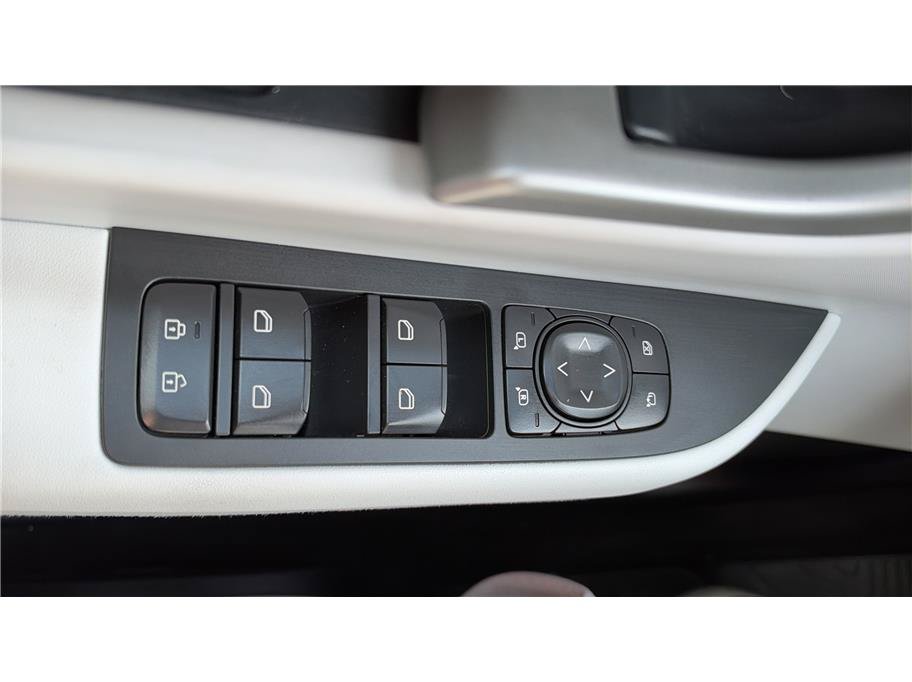 Used 2023 Fisker Ocean Extreme AWD/4WD image 38