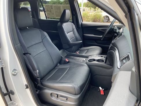 Used 2023 Honda Passport EX-L image 27