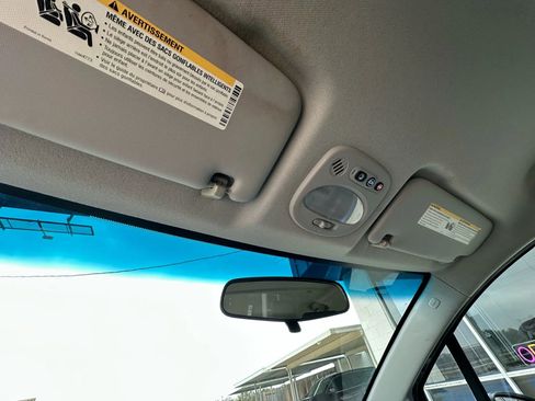 Used 2014 Chevrolet Spark LT image 29