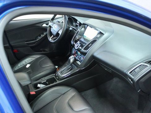 Used 2018 Ford Focus Titanium image 8