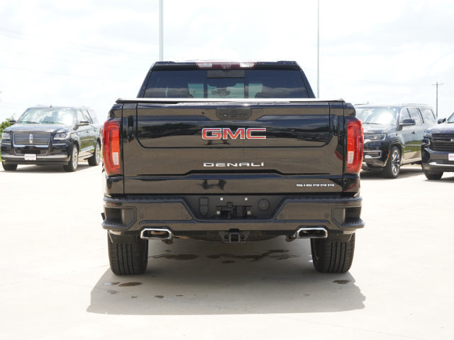Used 2021 GMC Sierra 1500 Denali w/ Denali Ultimate Package AWD/4WD image 9