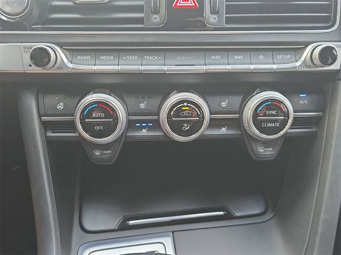 Used 2020 Genesis G70 3.3T w/ Sport Package image 24