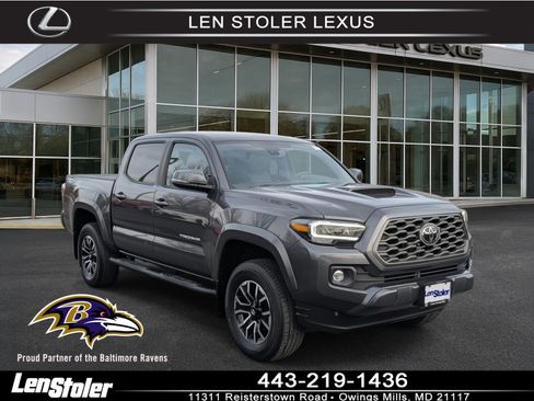 Used 2022 Toyota Tacoma SR image 1