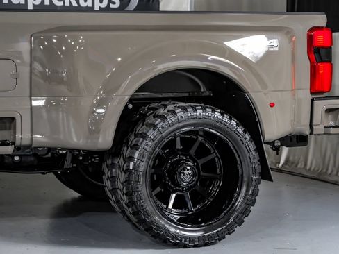 Used 2026 Ford F450 Platinum AWD/4WD image 13