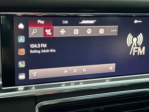 Certified 2022 Porsche Panamera Turbo S AWD/4WD image 23