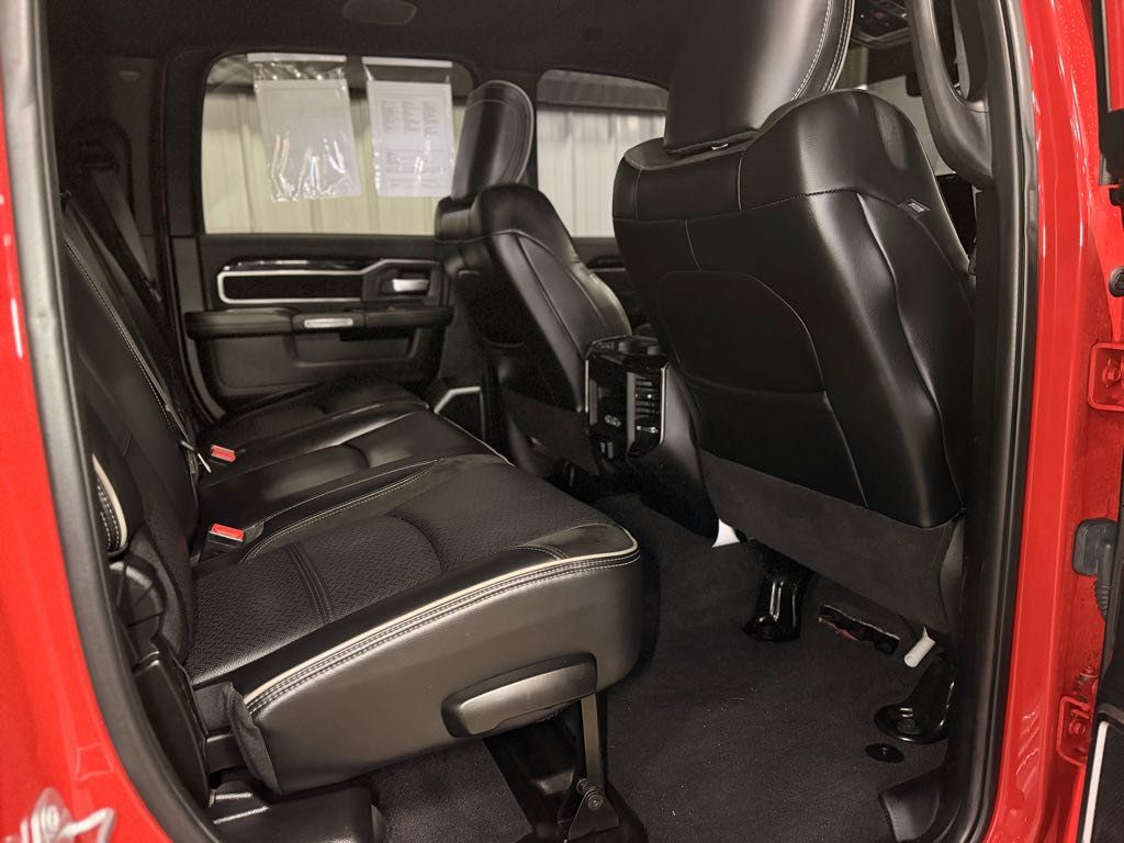 Used 2019 RAM 2500 Laramie AWD/4WD image 9