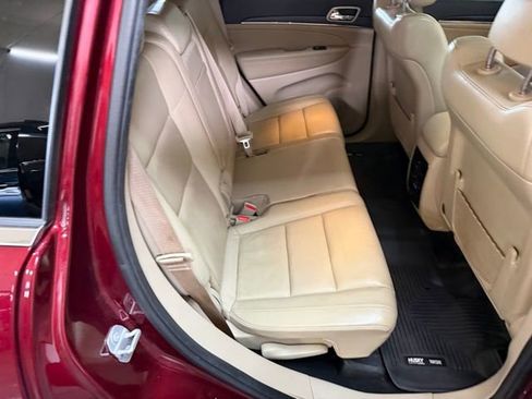 Used 2019 Jeep Grand Cherokee Limited image 33