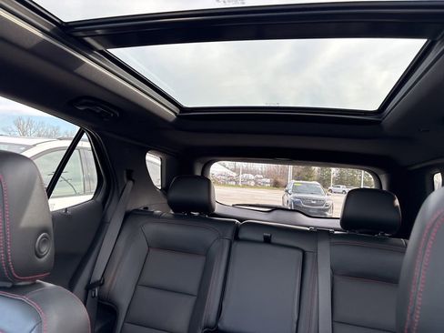 Used 2023 Chevrolet Equinox RS w/ RS Leather Package AWD/4WD image 42