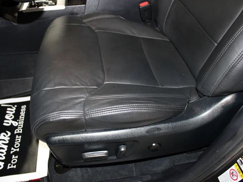 Used 2018 Toyota Tundra SR5 w/ SR5 Upgrade Package AWD/4WD image 21