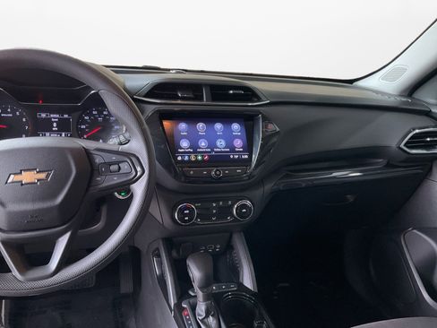 Used 2022 Chevrolet TrailBlazer LT w/ Convenience Package AWD/4WD image 11