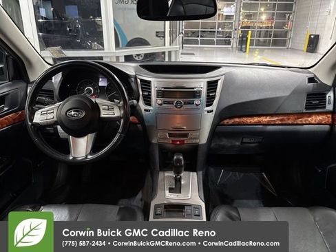 Used 2011 Subaru Outback 3.6R Limited w/ PWR Moonroof Pkg AWD/4WD image 10