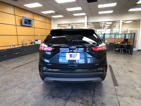 Certified 2023 Ford Edge SEL w/ Convenience Package AWD/4WD image 6