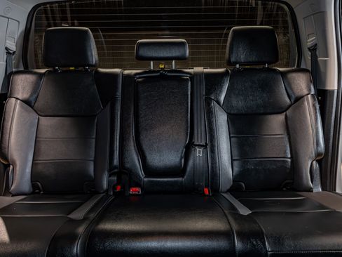 Used 2019 Toyota Tundra Limited w/ Limited Premium Package image 19