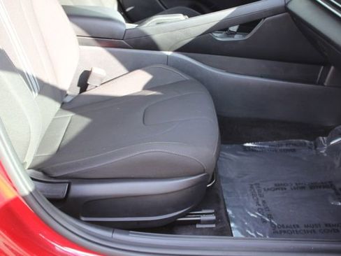 Used 2023 Hyundai Elantra SEL FWD image 29