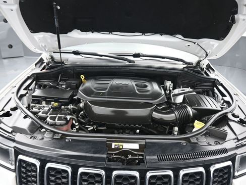 Used 2020 Jeep Grand Cherokee Limited image 52