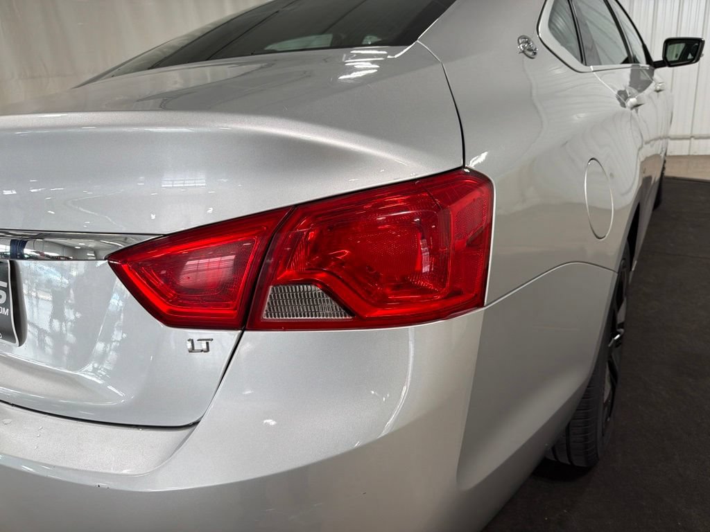 Used 2016 Chevrolet Impala LT FWD image 16