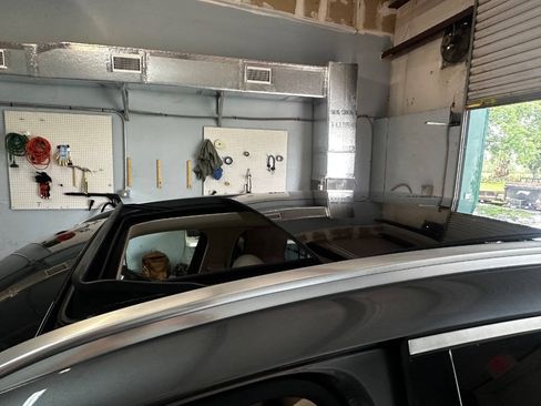 Used 2019 Mercedes-Benz GLC 300 4MATIC image 13